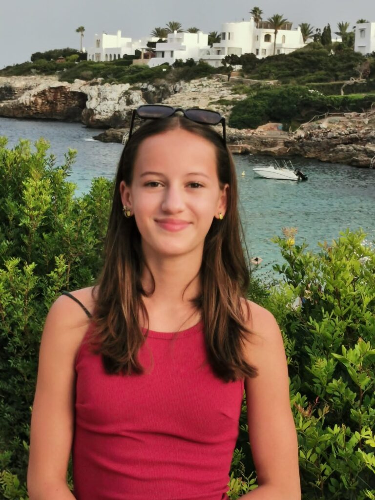 Elisa-Marie Thauerböck(16)